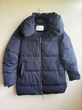 Zara Navy Puffer Jacket with High Collar